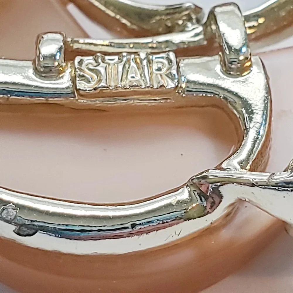 Vintage STAR signed Moonglow Lucite Swirl Spiral Eternity Brooch Pin 2 inch